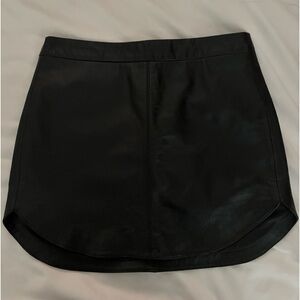 BB Dakota Leather Skirt, size 2. Excellent used condition.